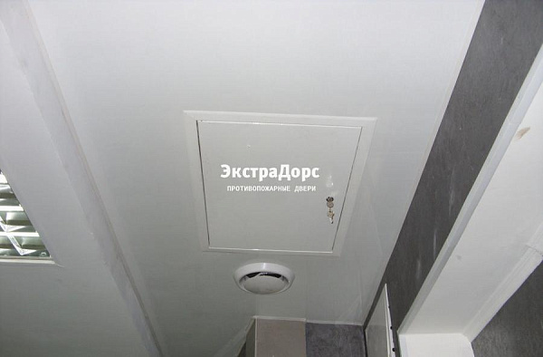 Противопожарный белый чердачный люк